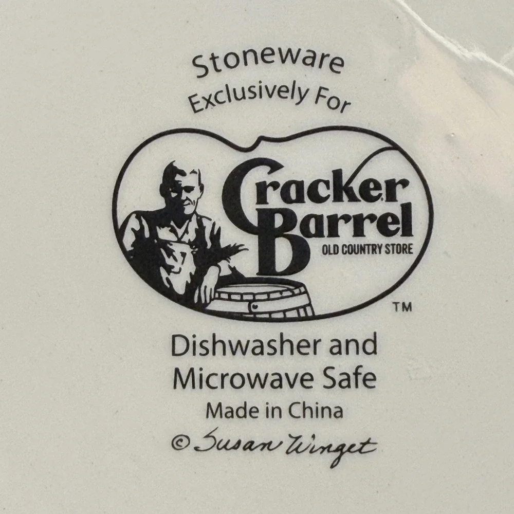 Title Set 4 Susan Winget Cracker Barrel Cardinal Salad Plates Winter Stoneware